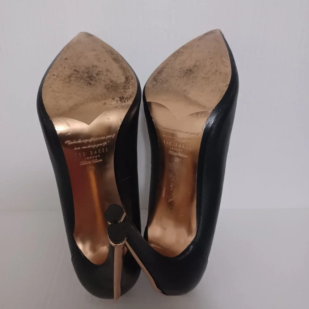 TED BAKER LONDON MELISSA ROSE GOLD TRIM HEELS size 39